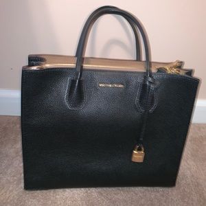 Micheal Kors Bag